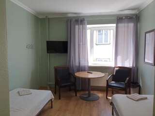 Хостелы Hostel Tallinn Таллин Двухместный номер с 2 отдельными кроватями-7